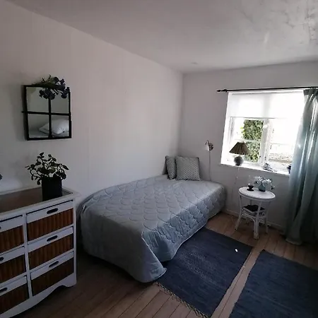 Byens Rareste Bed and Breakfast Harlev (Stevns)